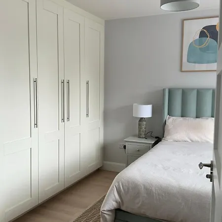 Homestay Double Bedroom With Private Bathroom Close To Center